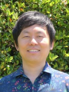 Yasutaka Okada写真